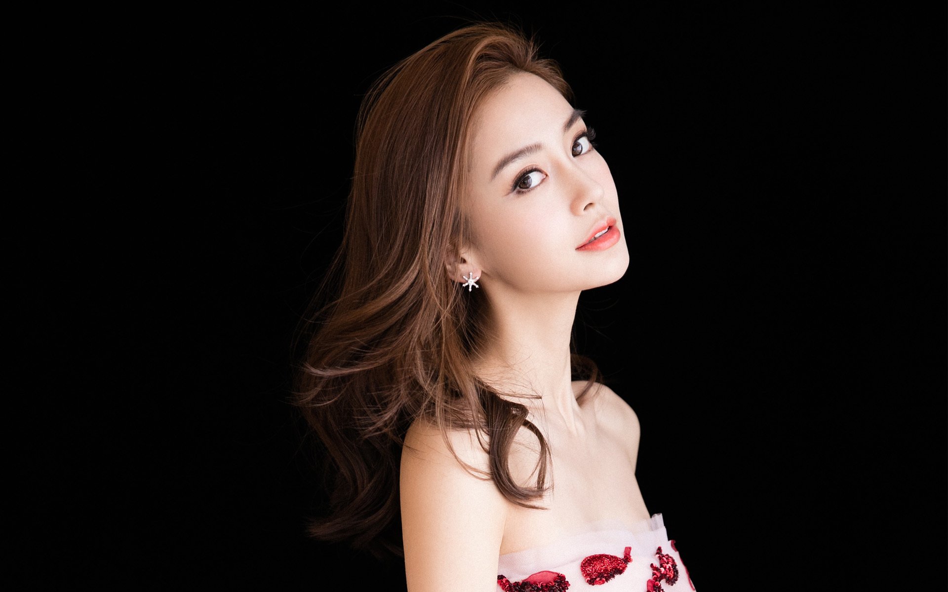 特奥时刻，沉默的权杖与那不勒斯的蓝色奇迹